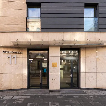 Glossy G9 Apartment *